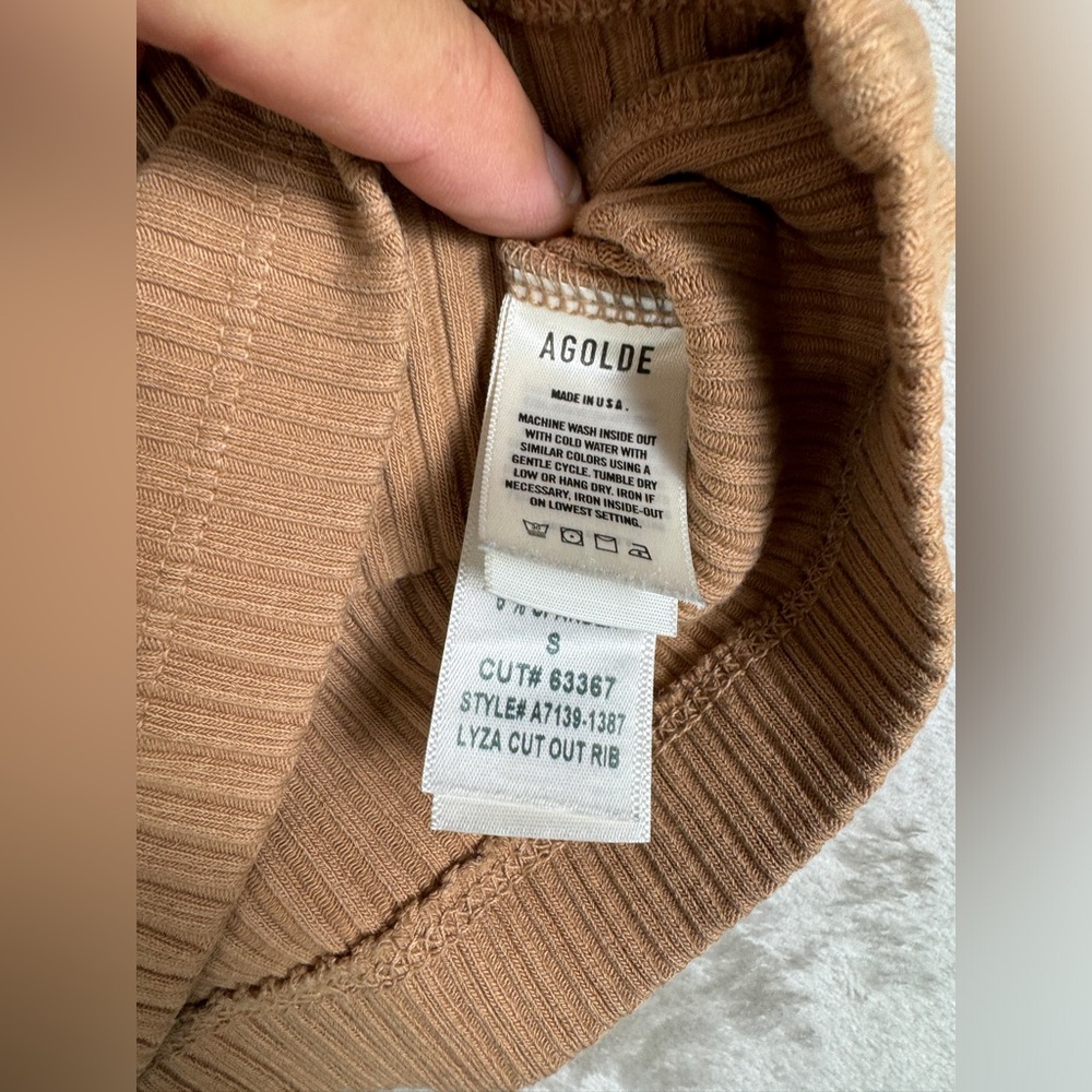 Agolde Women's Top Size Small Tan Neutral Lyza Cut Out Rib Top Classic - Picture 8 of 10